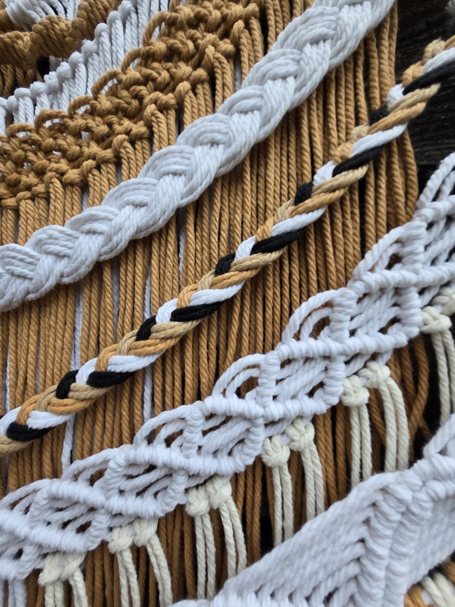 Décoration murale en macramé Hadès